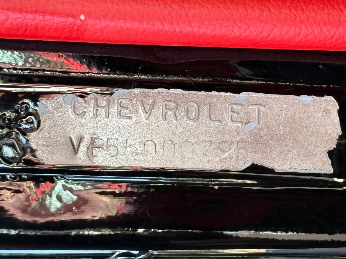 Vehicle photo 22