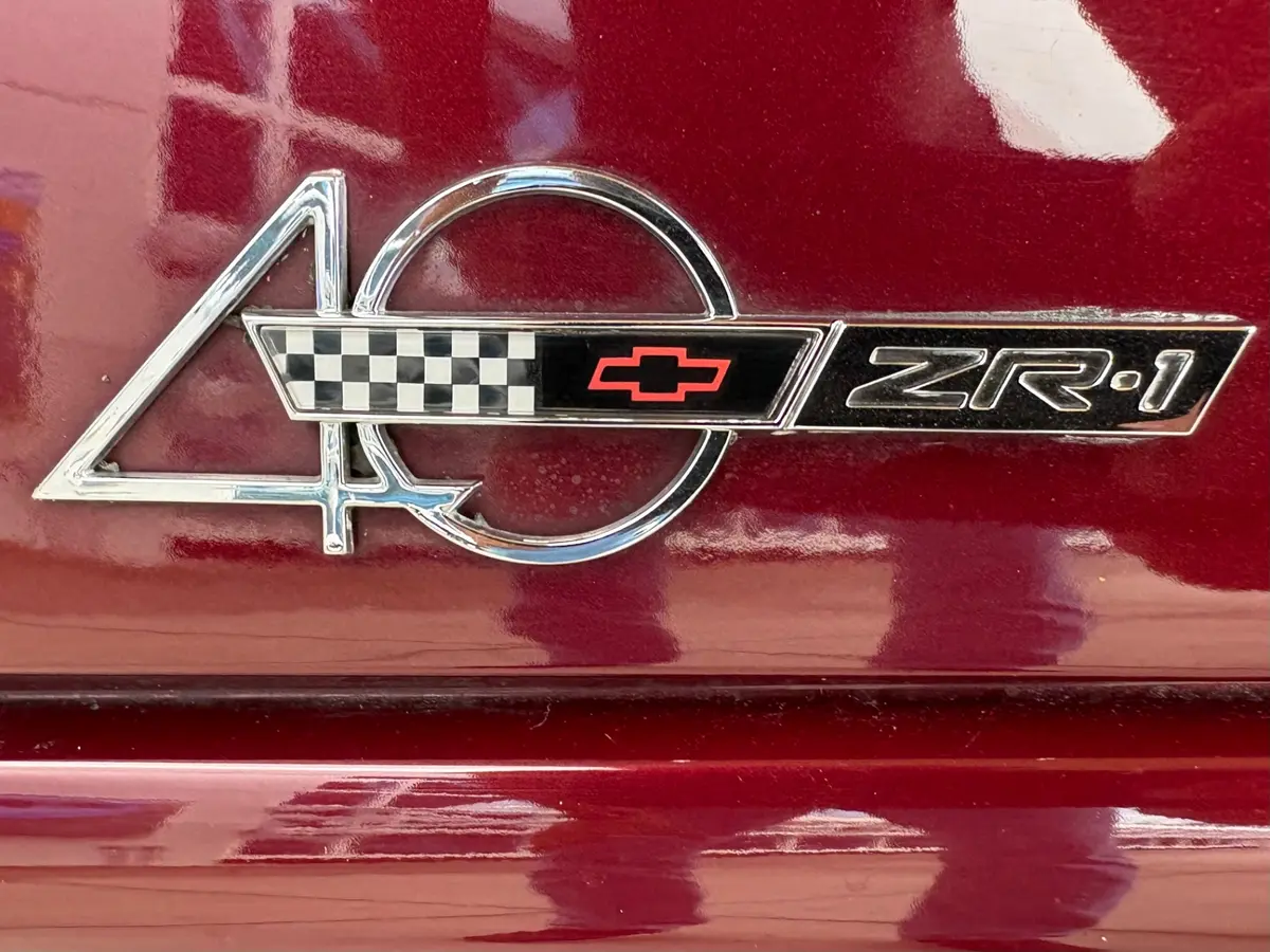 Vehicle photo 22