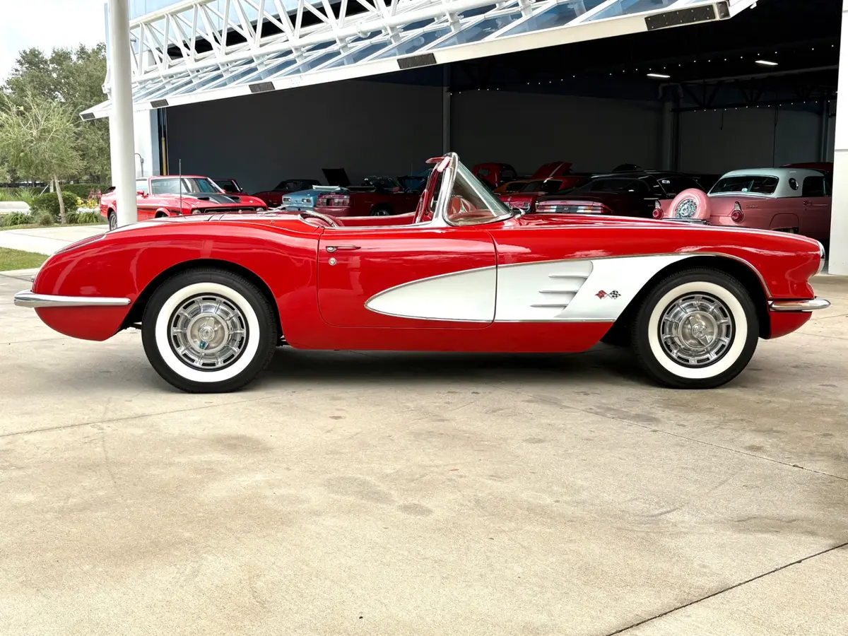 Vehicle photo 5