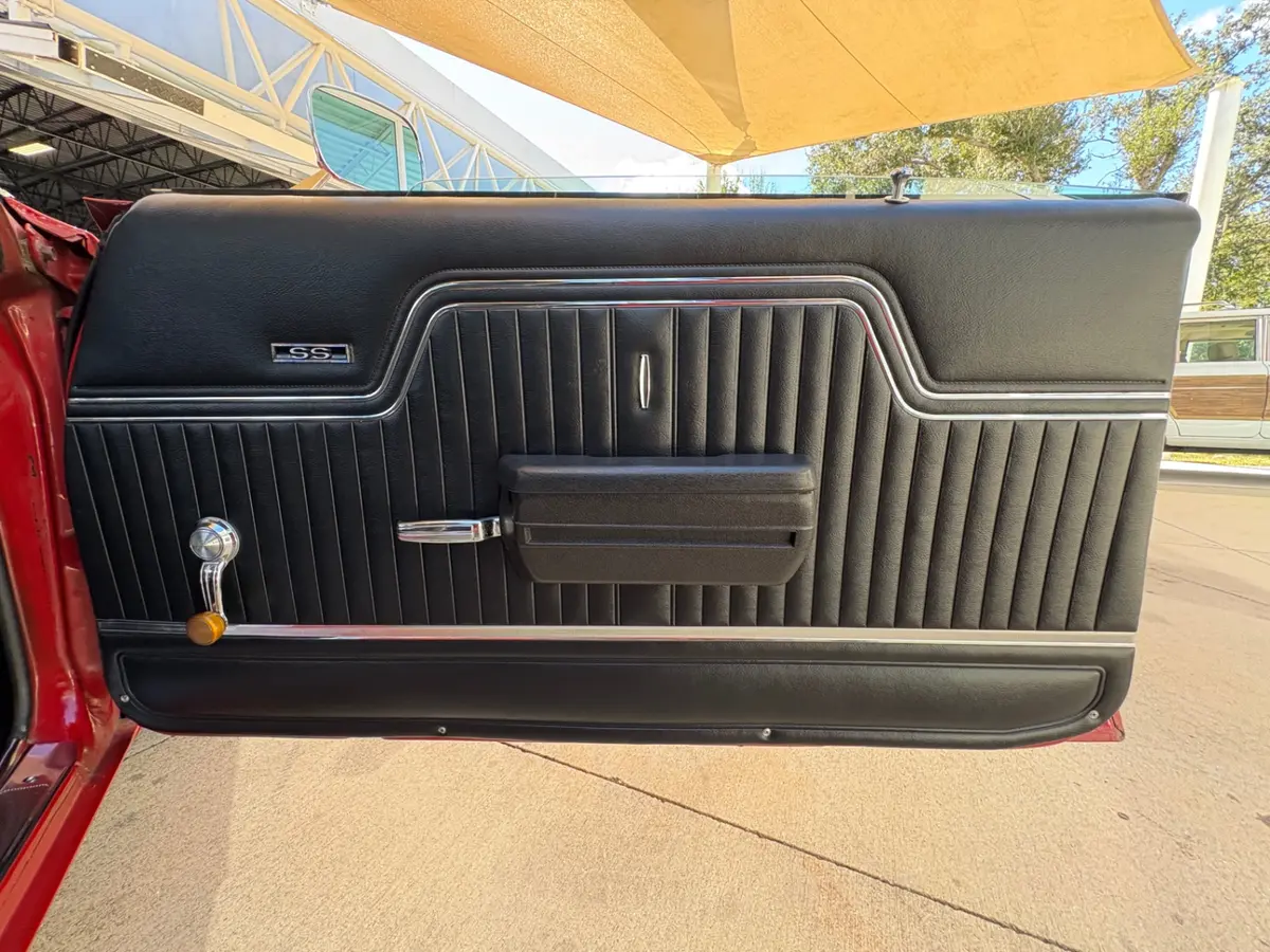 Vehicle photo 41