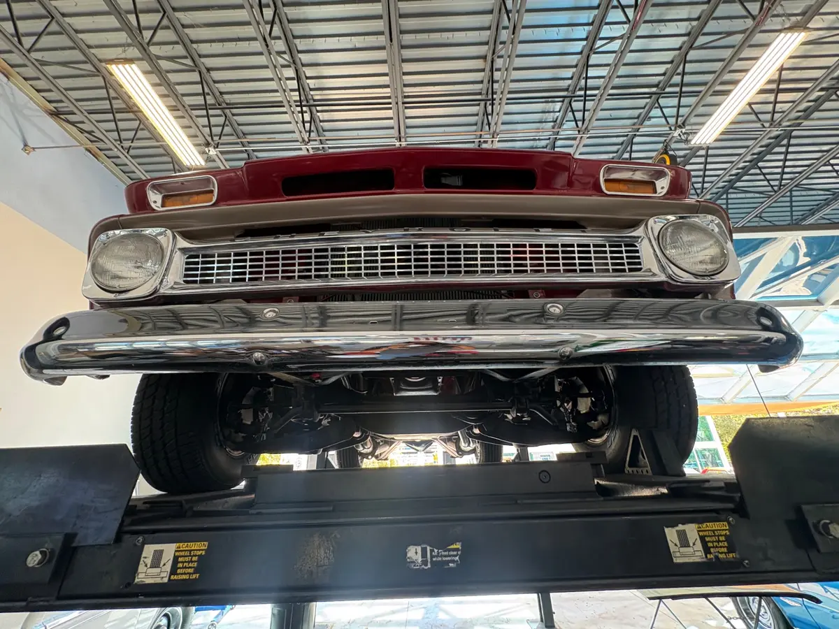 Vehicle photo 49