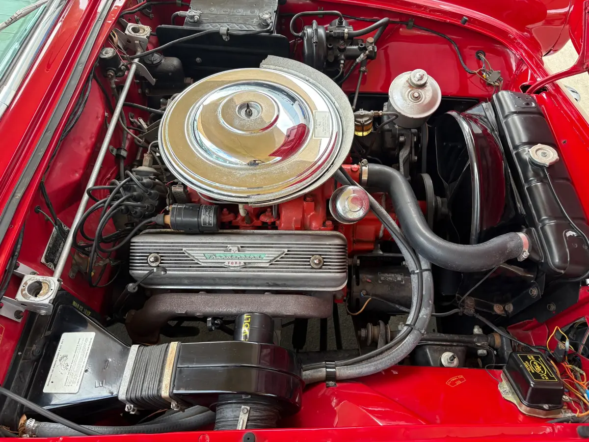 Vehicle photo 34