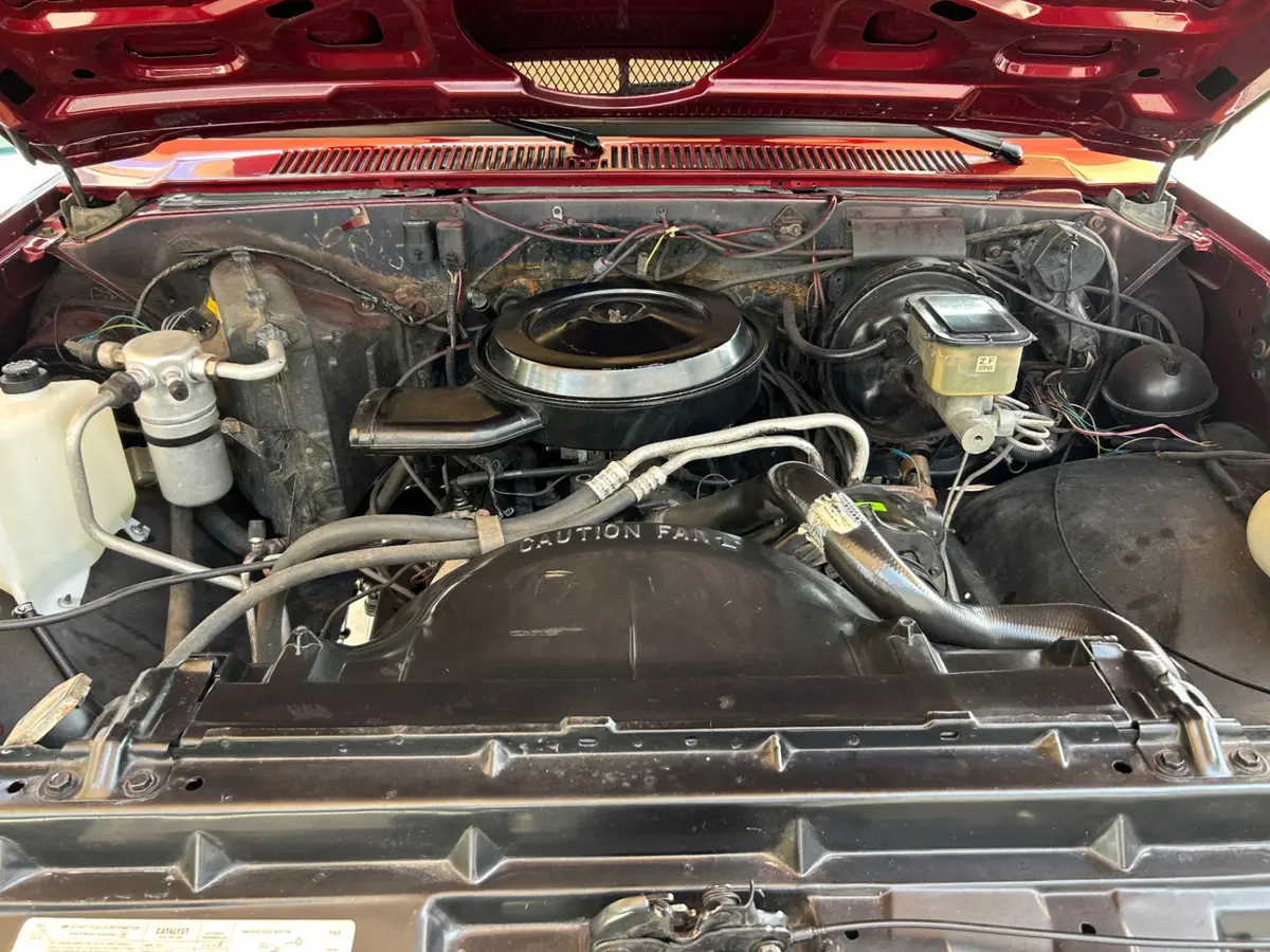 Vehicle photo 25
