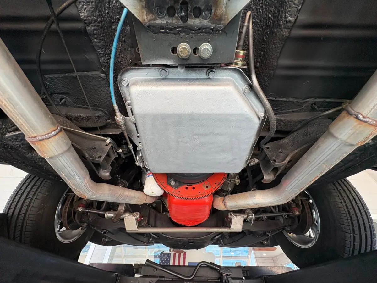 Vehicle photo 47