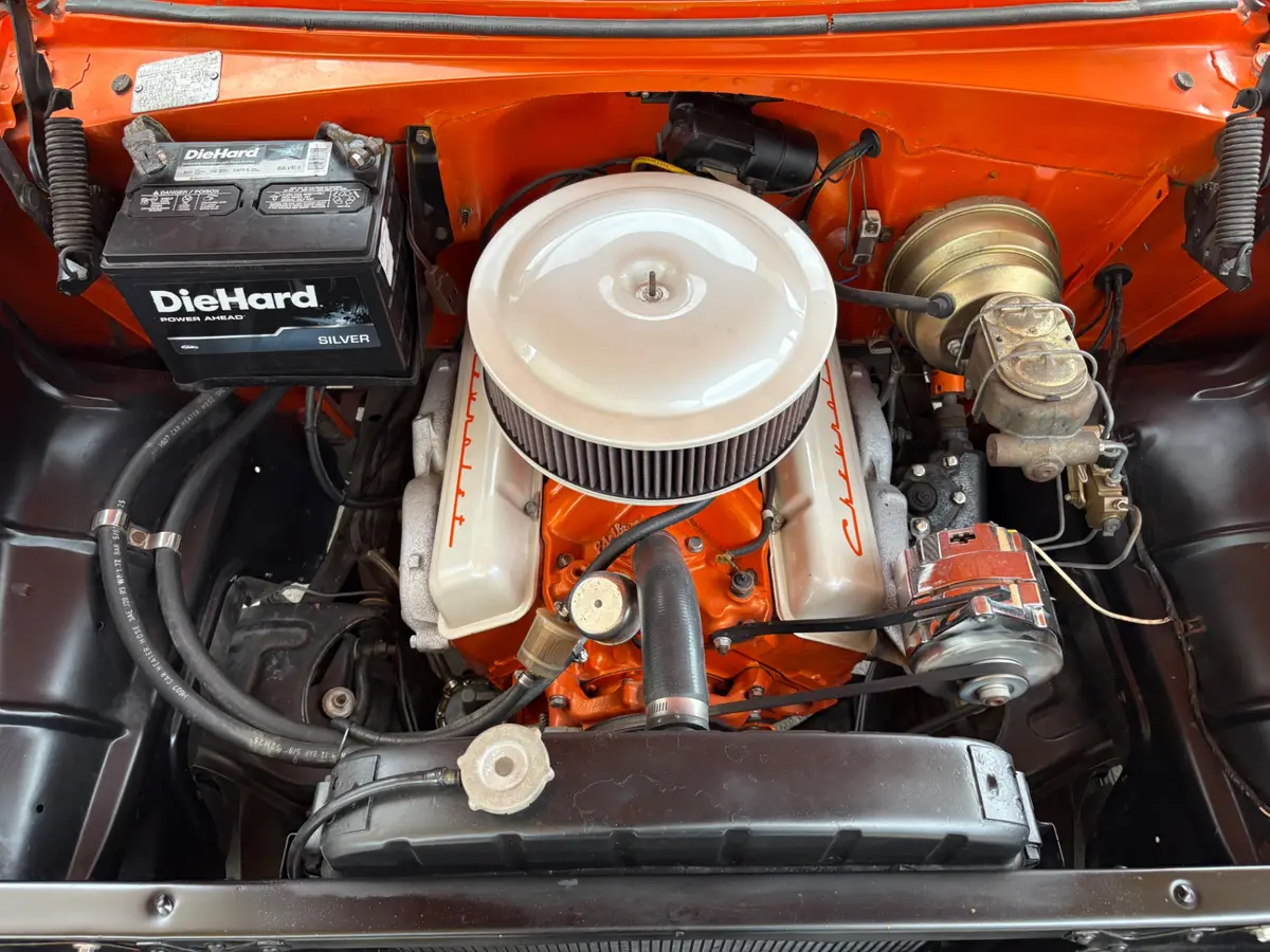 Vehicle photo 29