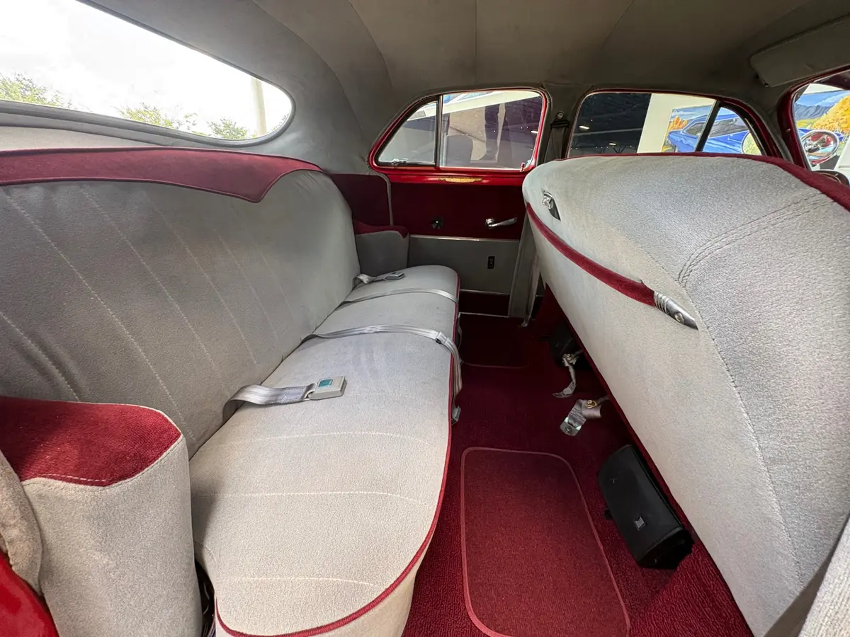 Vehicle photo 40