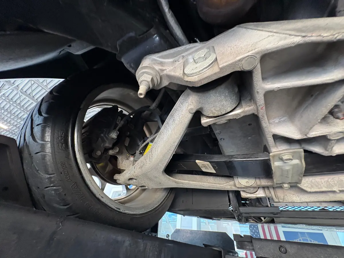 Vehicle photo 51