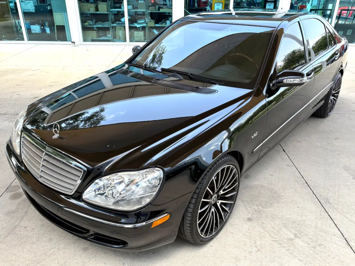 Vehicle photo 20