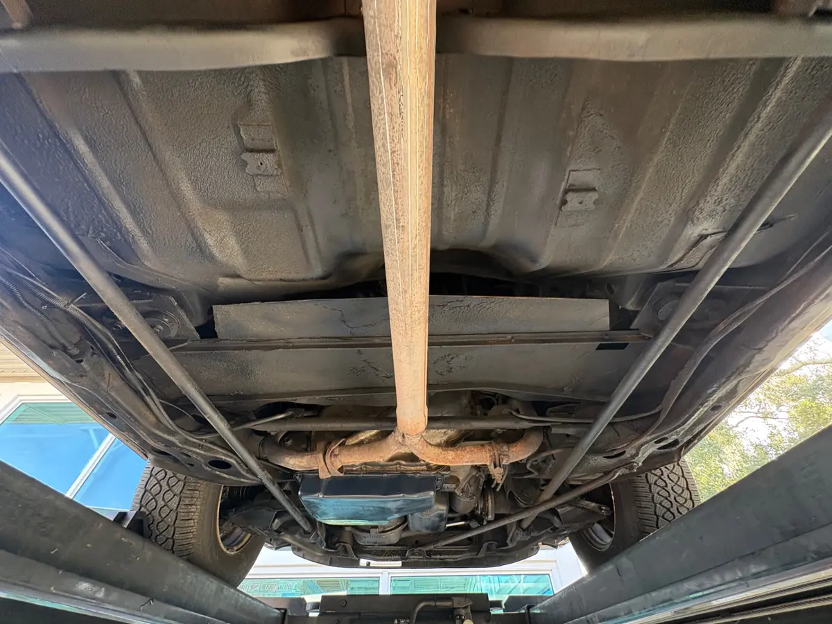 Vehicle photo 57