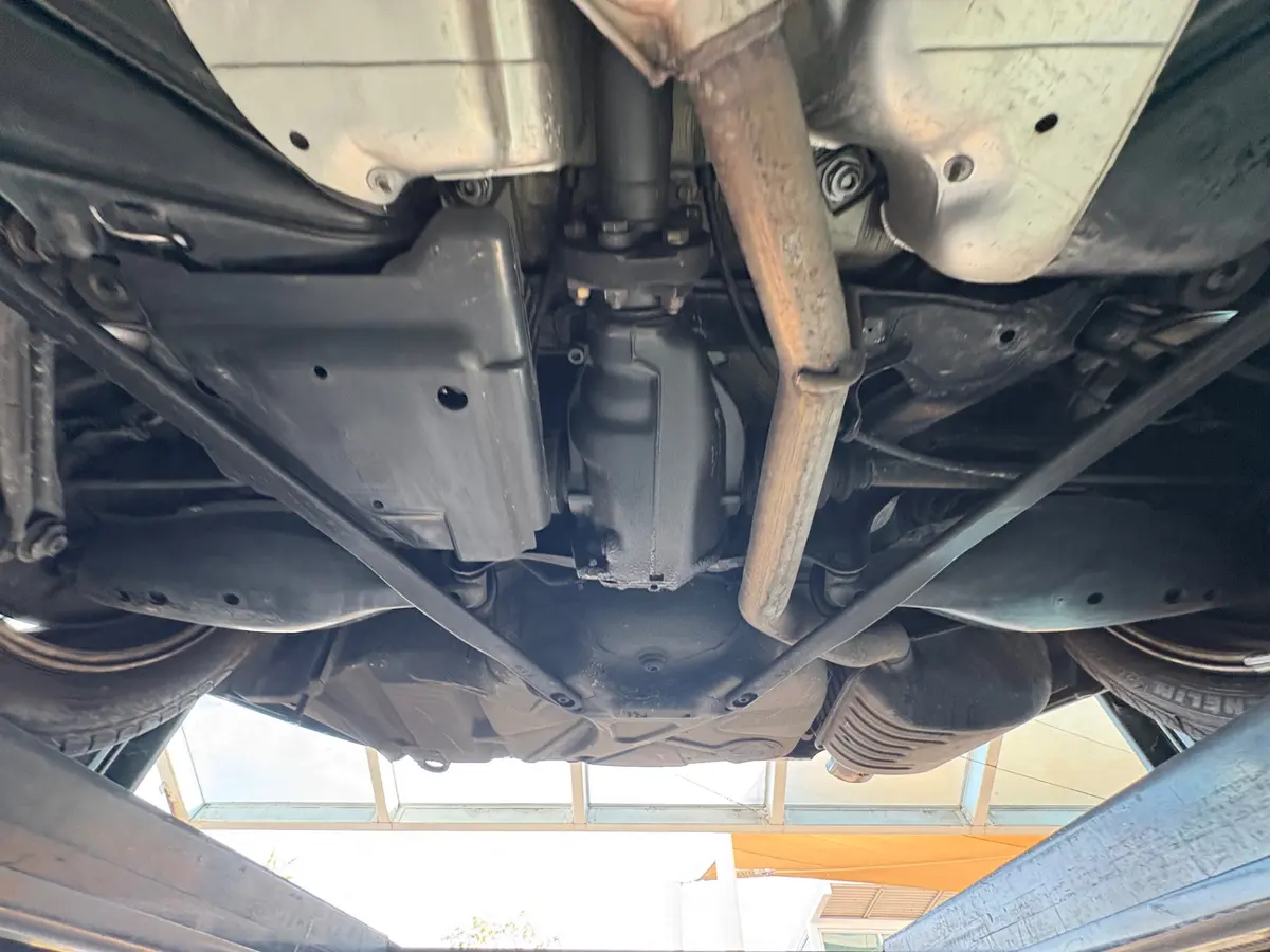 Vehicle photo 58