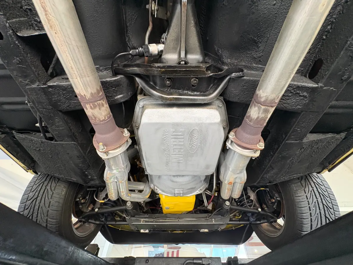 Vehicle photo 49