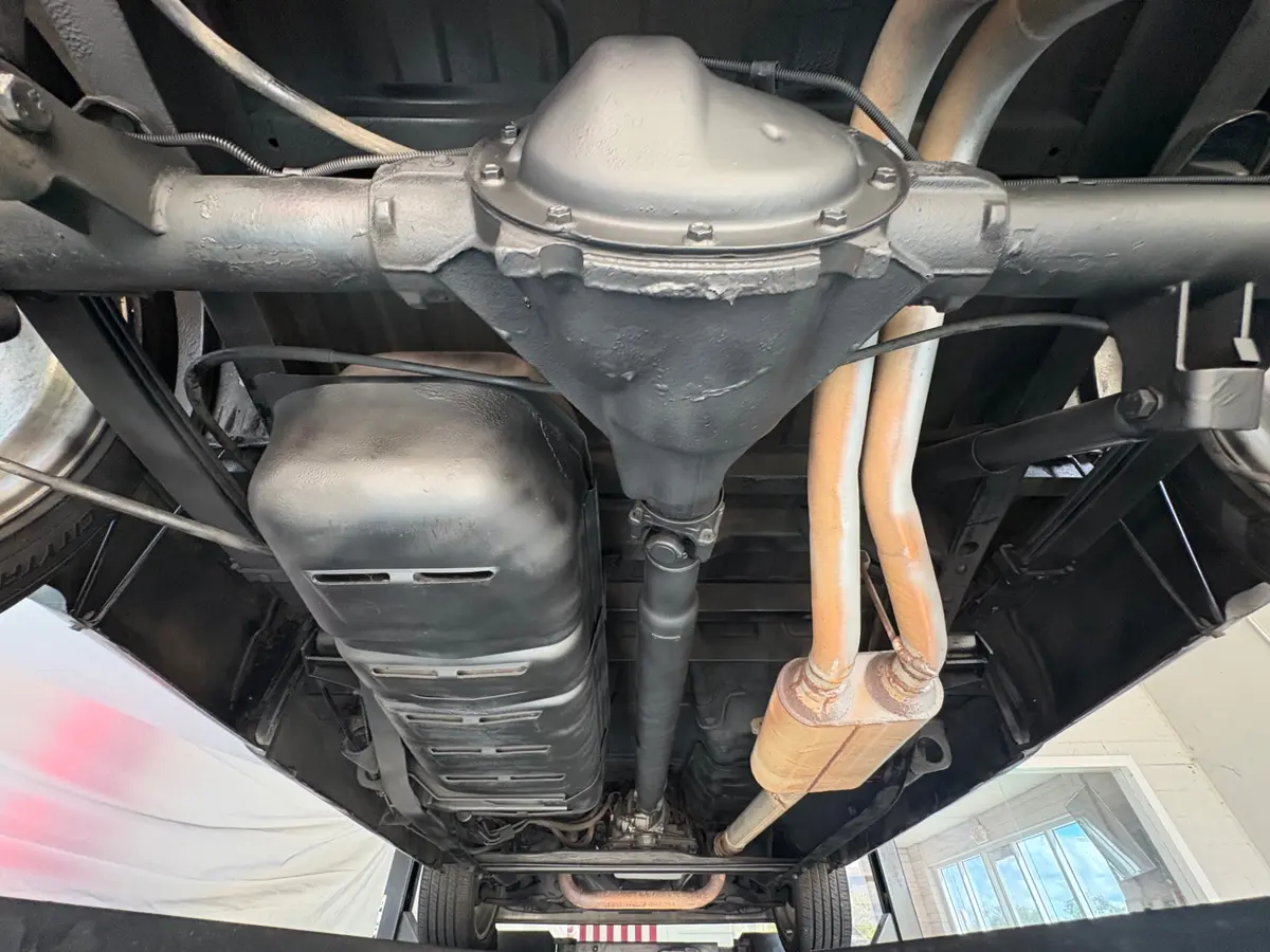Vehicle photo 42