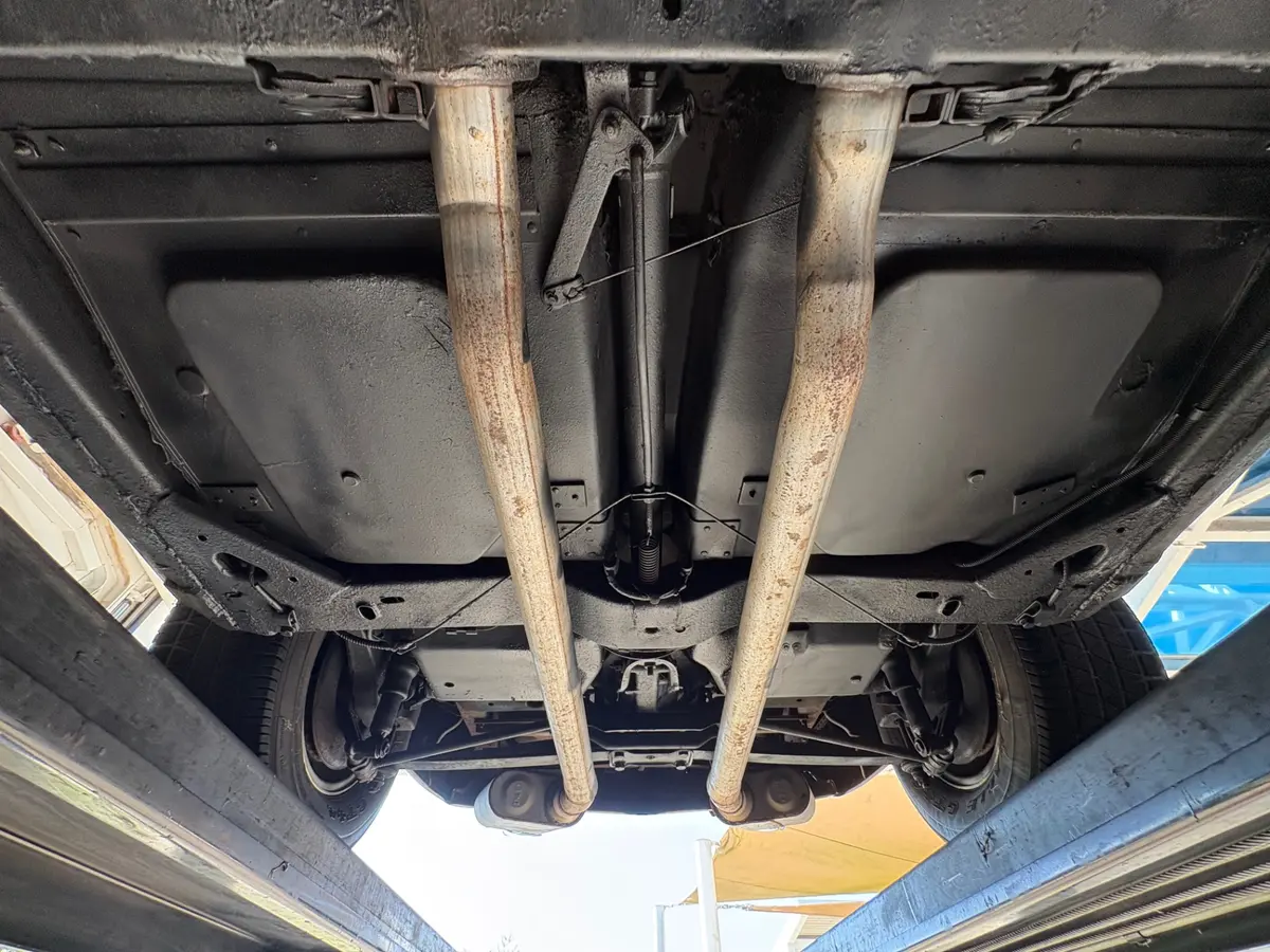 Vehicle photo 60