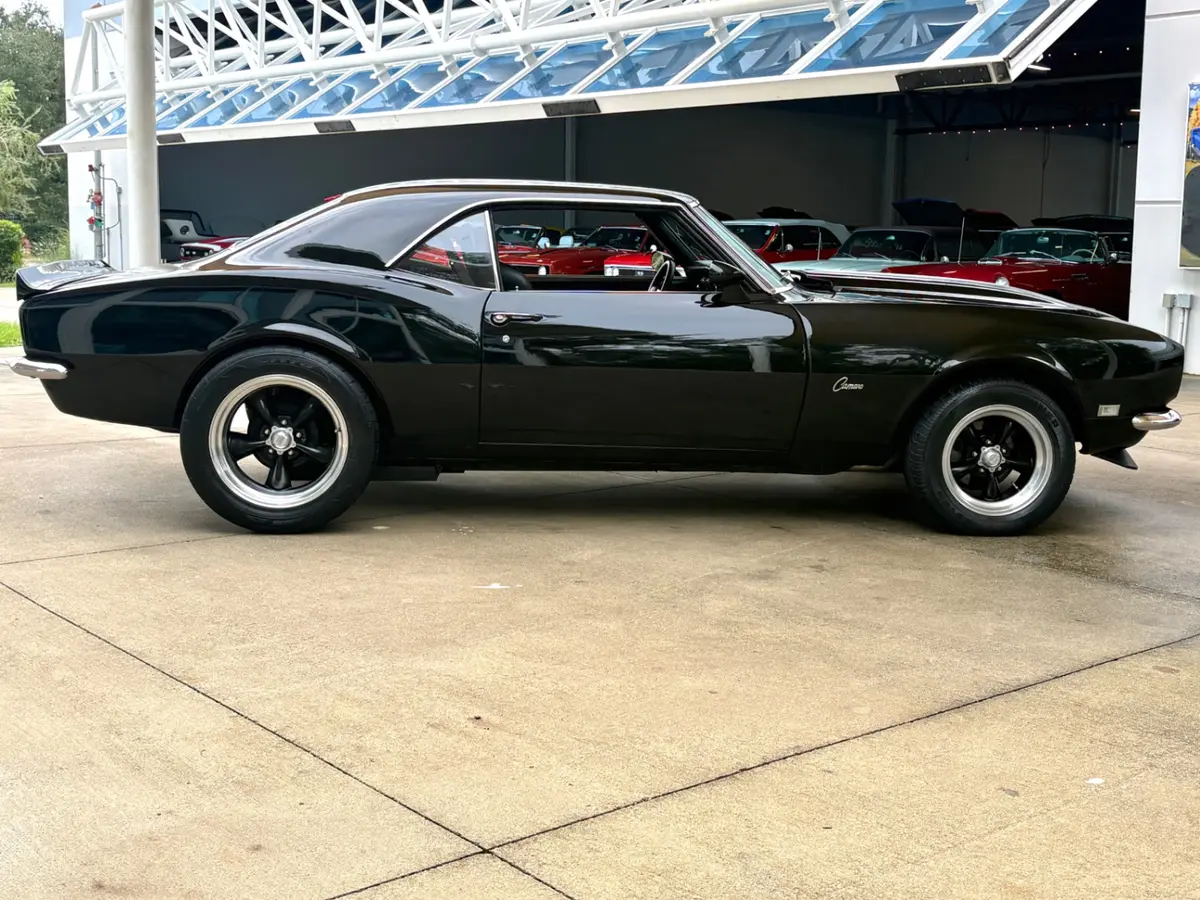 Vehicle photo 5