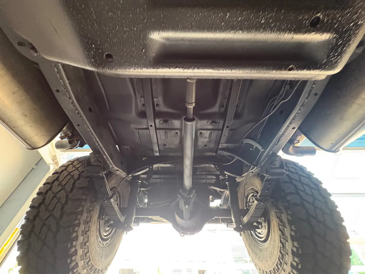 Vehicle photo 49