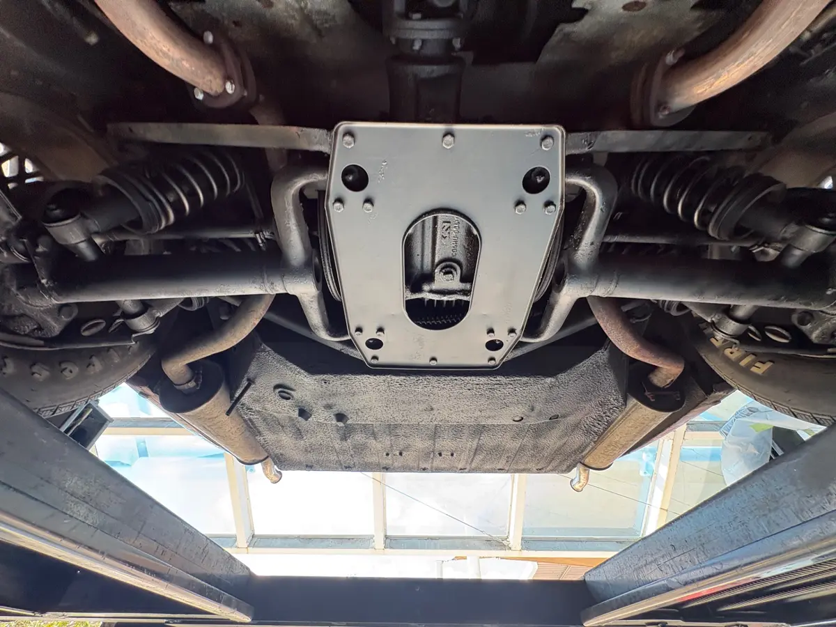 Vehicle photo 60