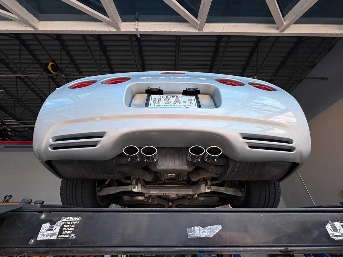 Vehicle photo 45