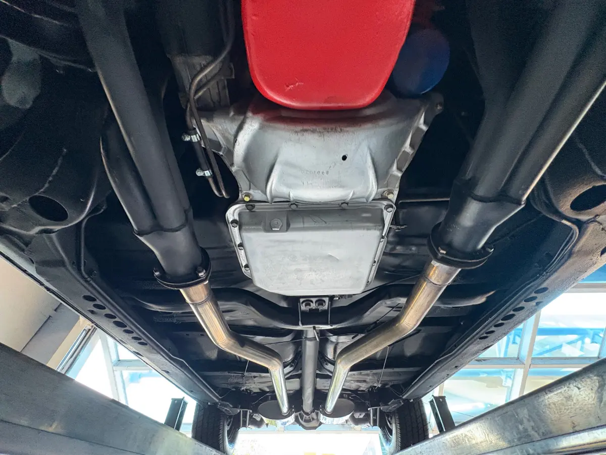 Vehicle photo 57
