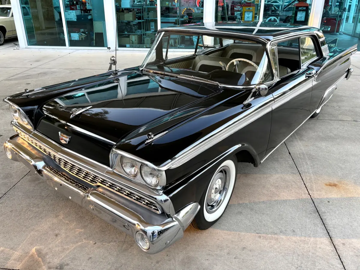 Vehicle photo 20