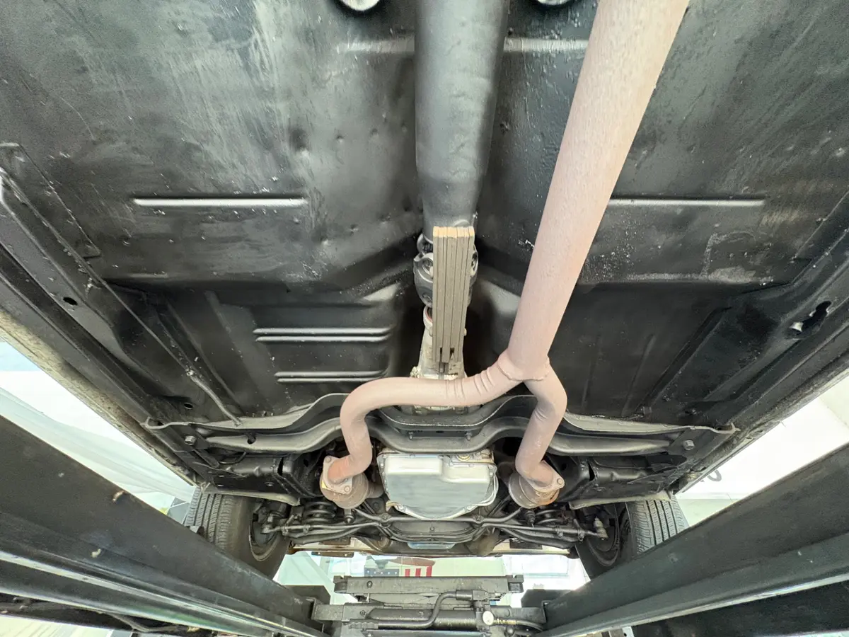 Vehicle photo 50