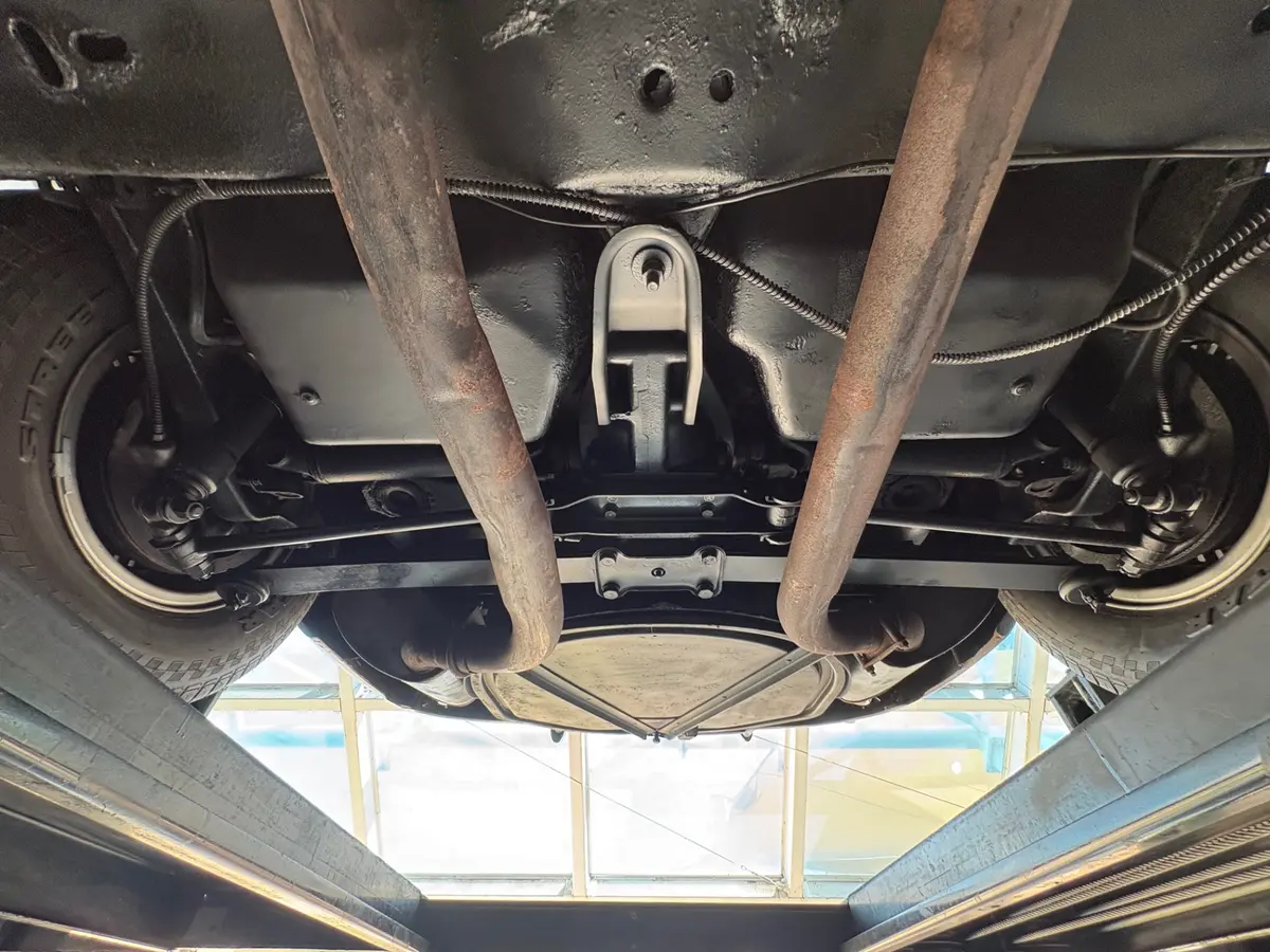 Vehicle photo 68