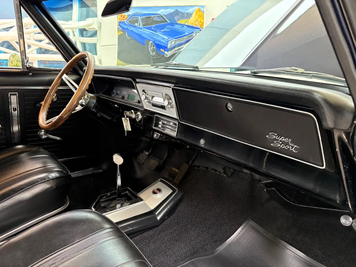Vehicle photo 38