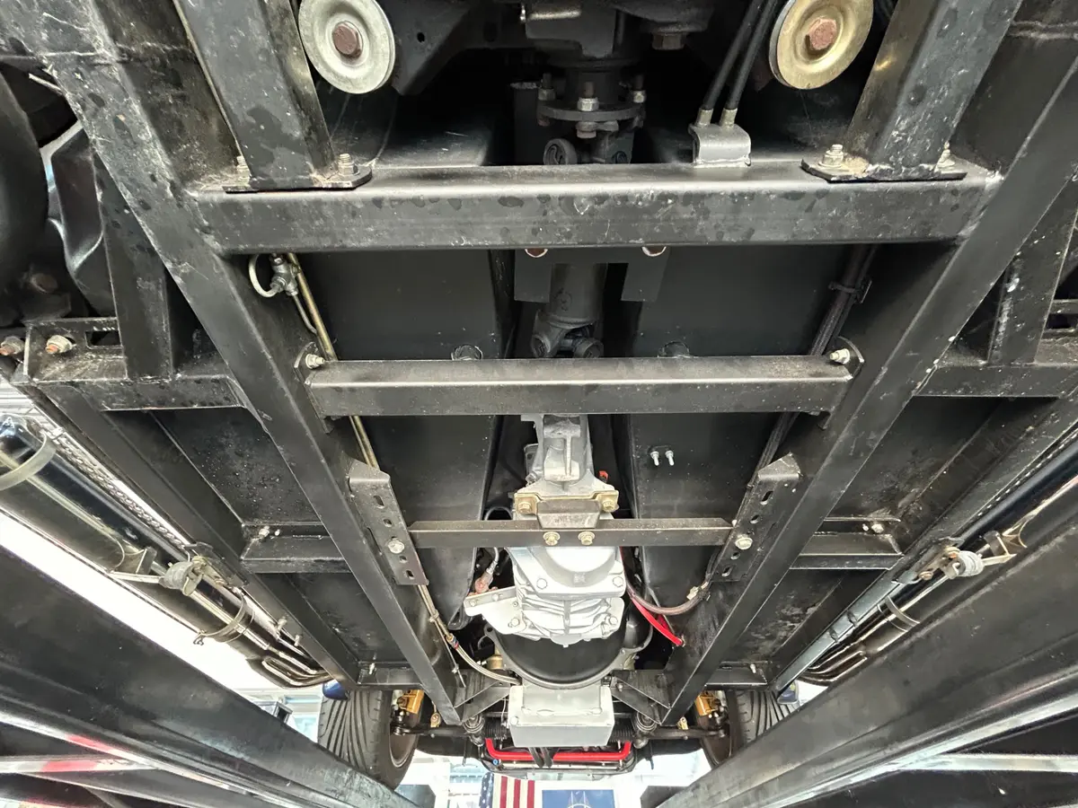 Vehicle photo 42