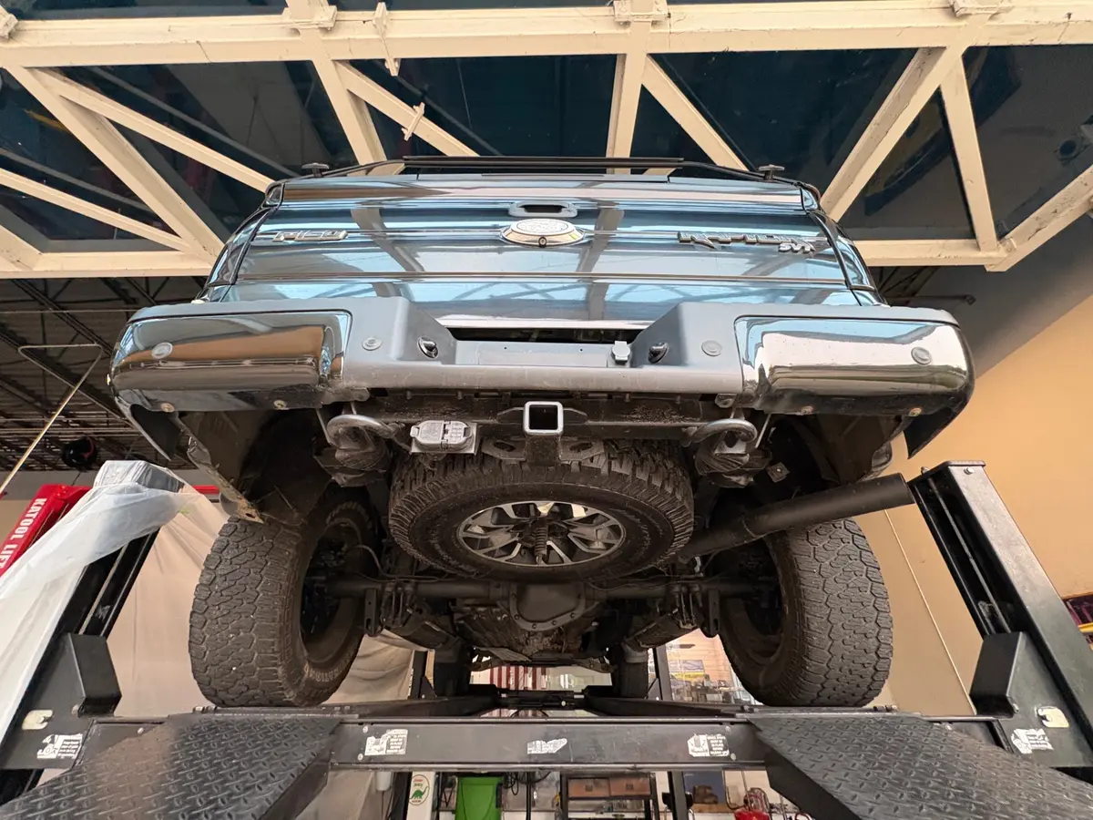 Vehicle photo 49