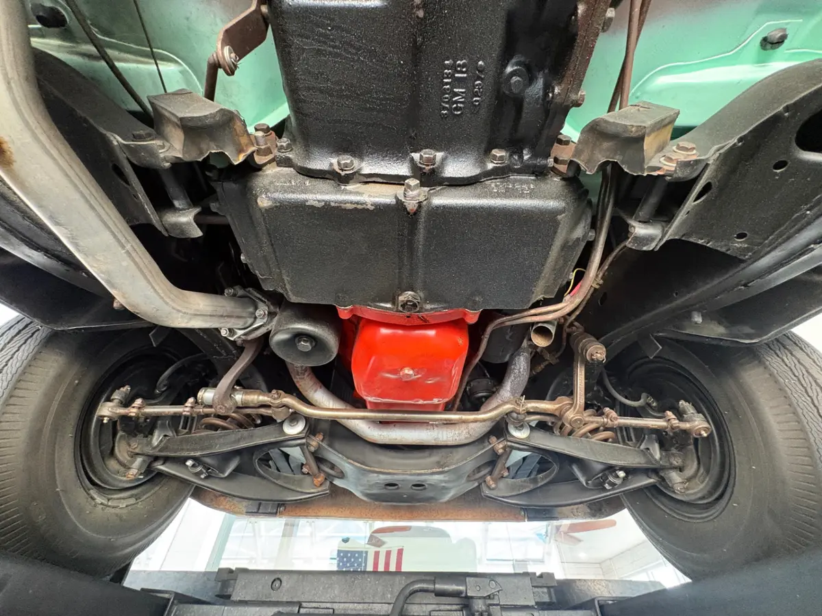 Vehicle photo 56