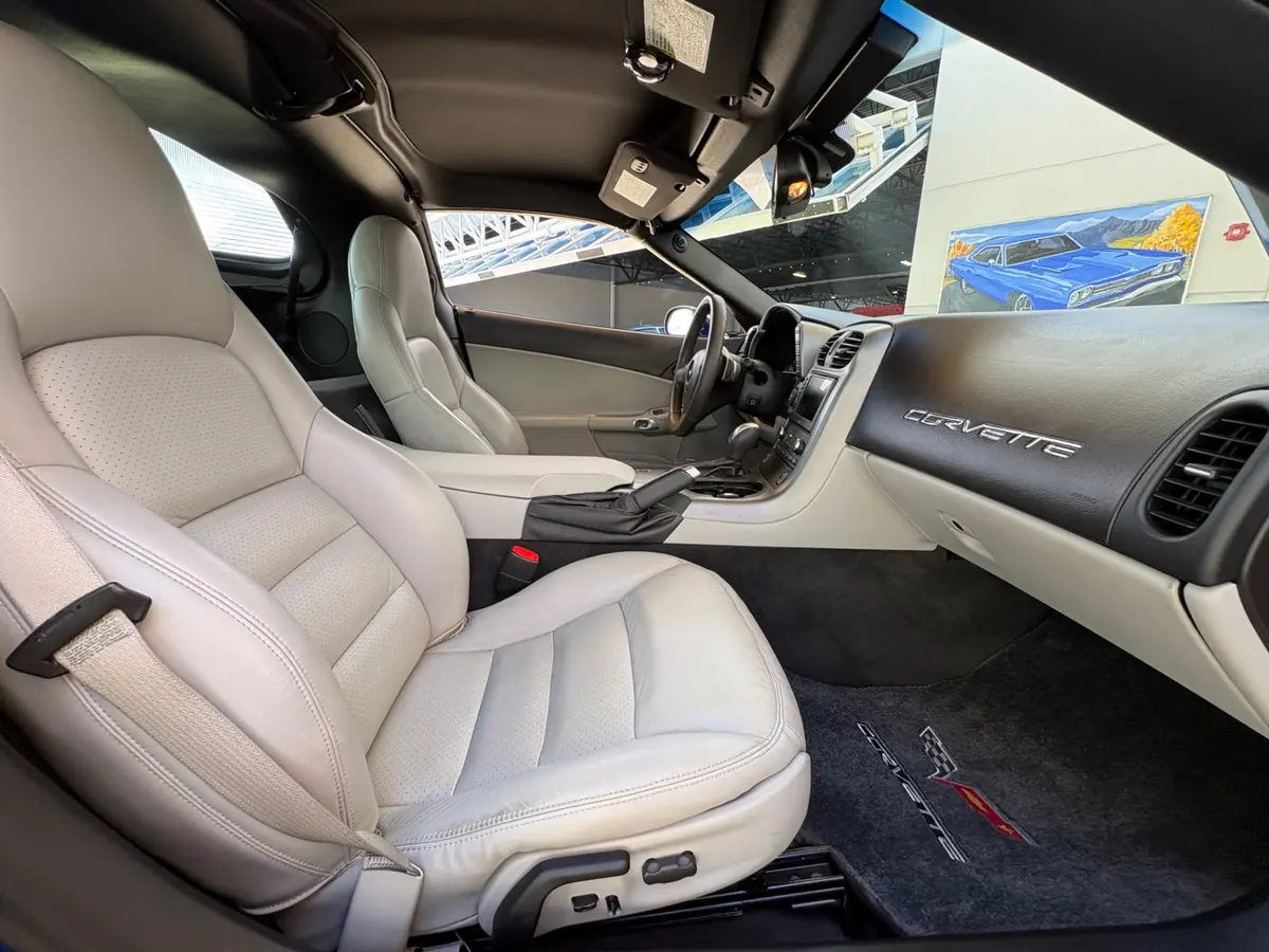 Vehicle photo 39
