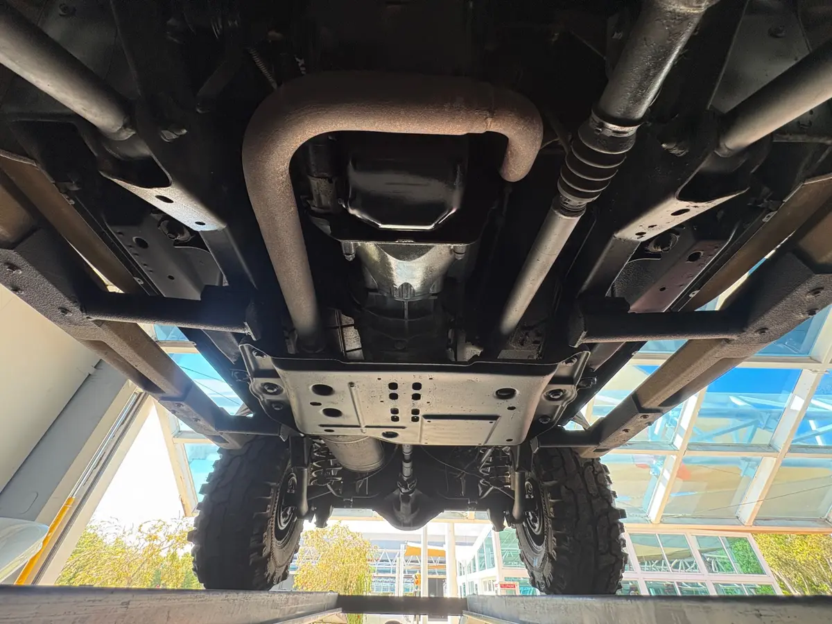 Vehicle photo 51