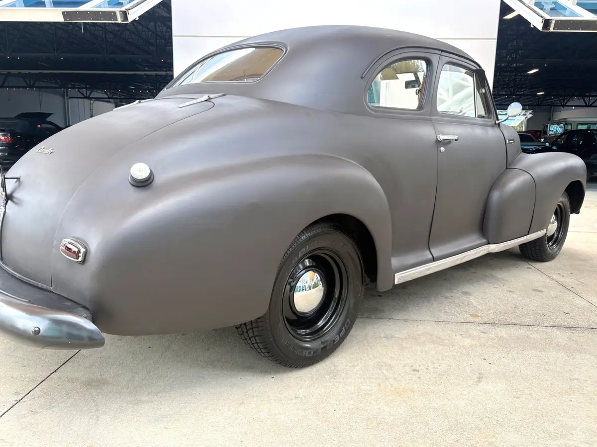 Vehicle photo 16