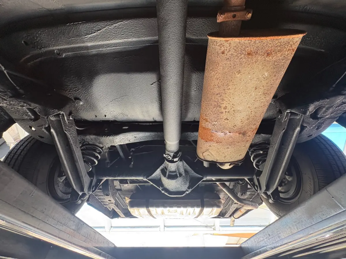 Vehicle photo 62