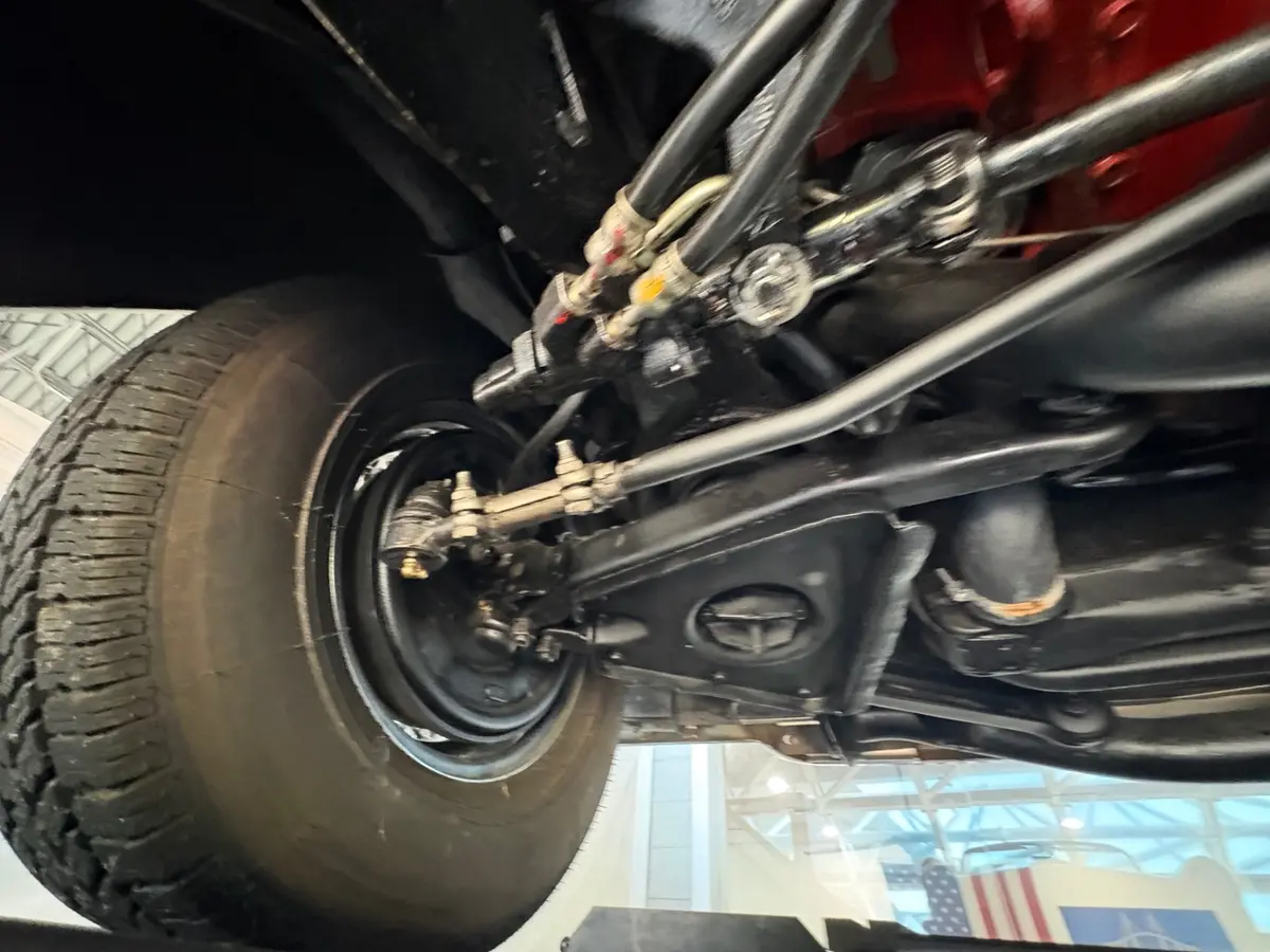 Vehicle photo 56