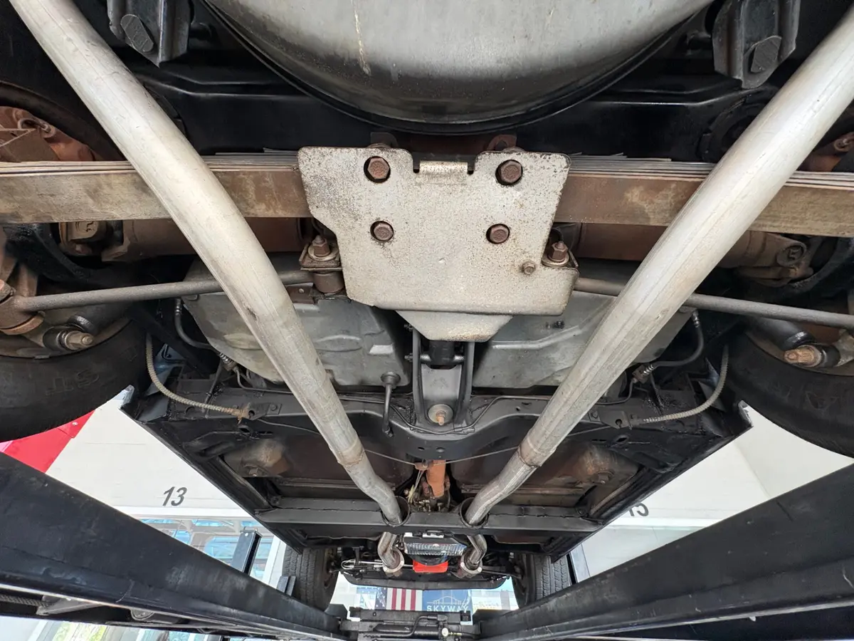Vehicle photo 44
