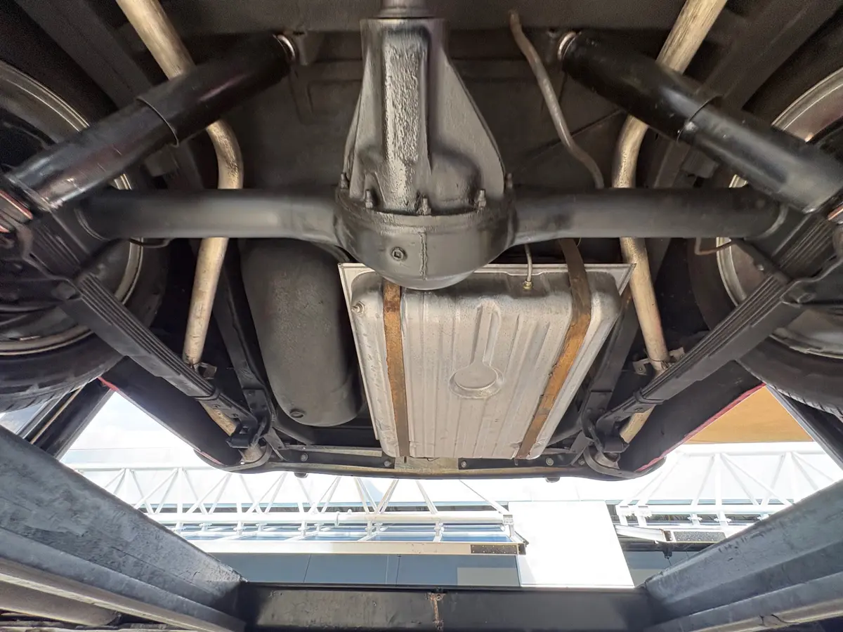 Vehicle photo 57