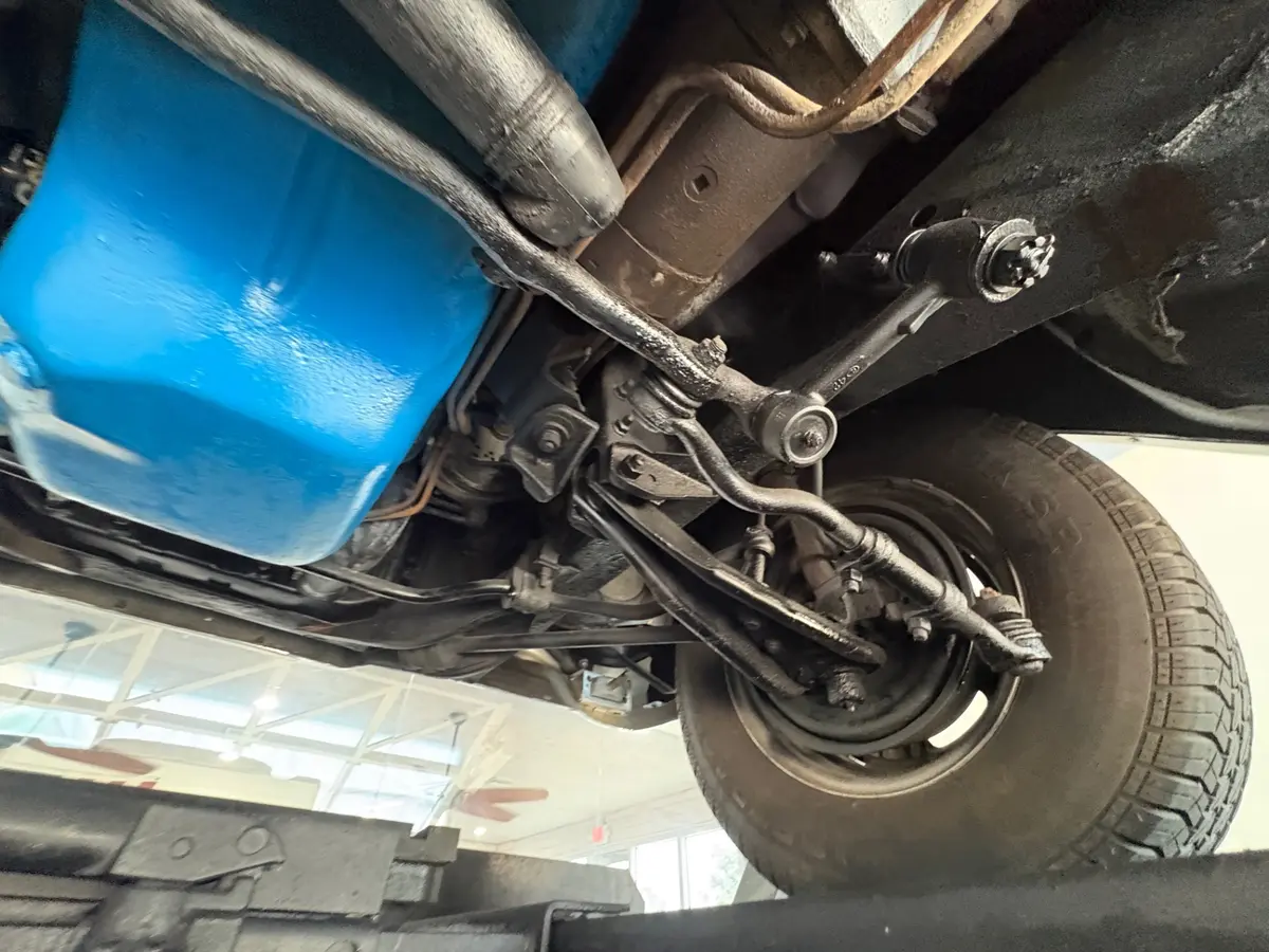Vehicle photo 53