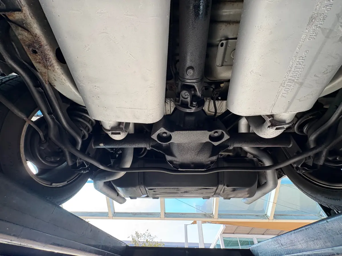 Vehicle photo 58