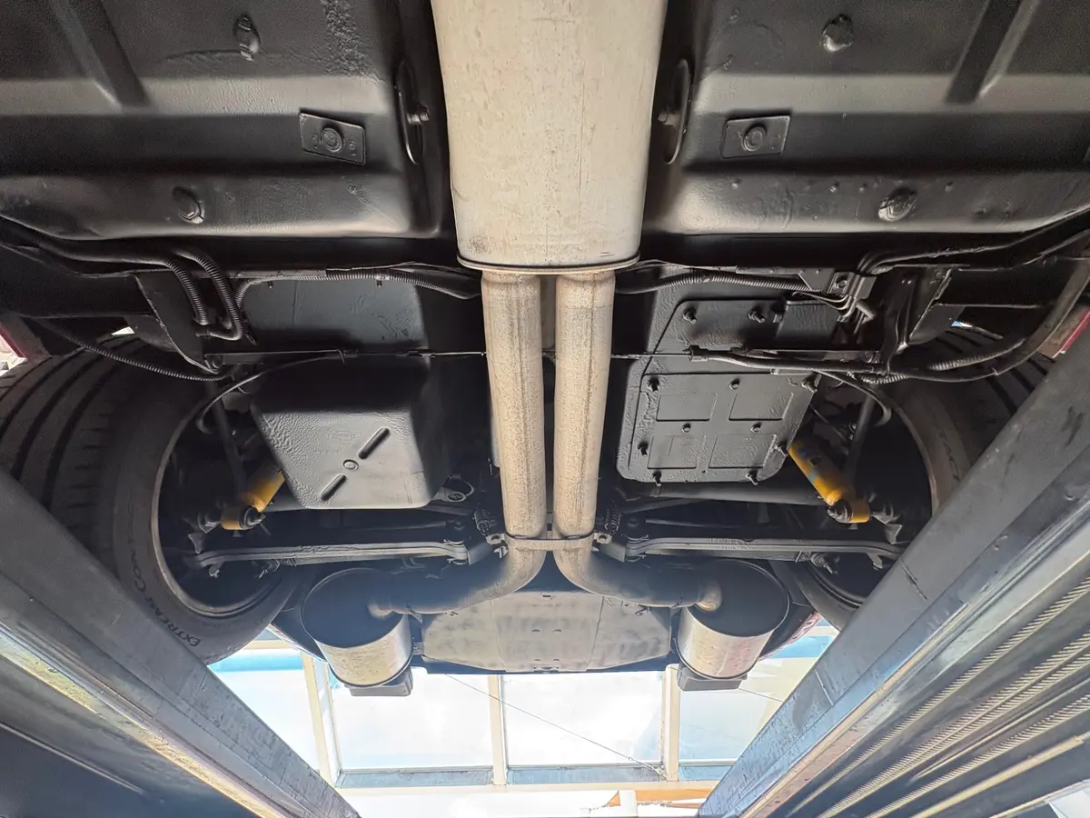 Vehicle photo 55