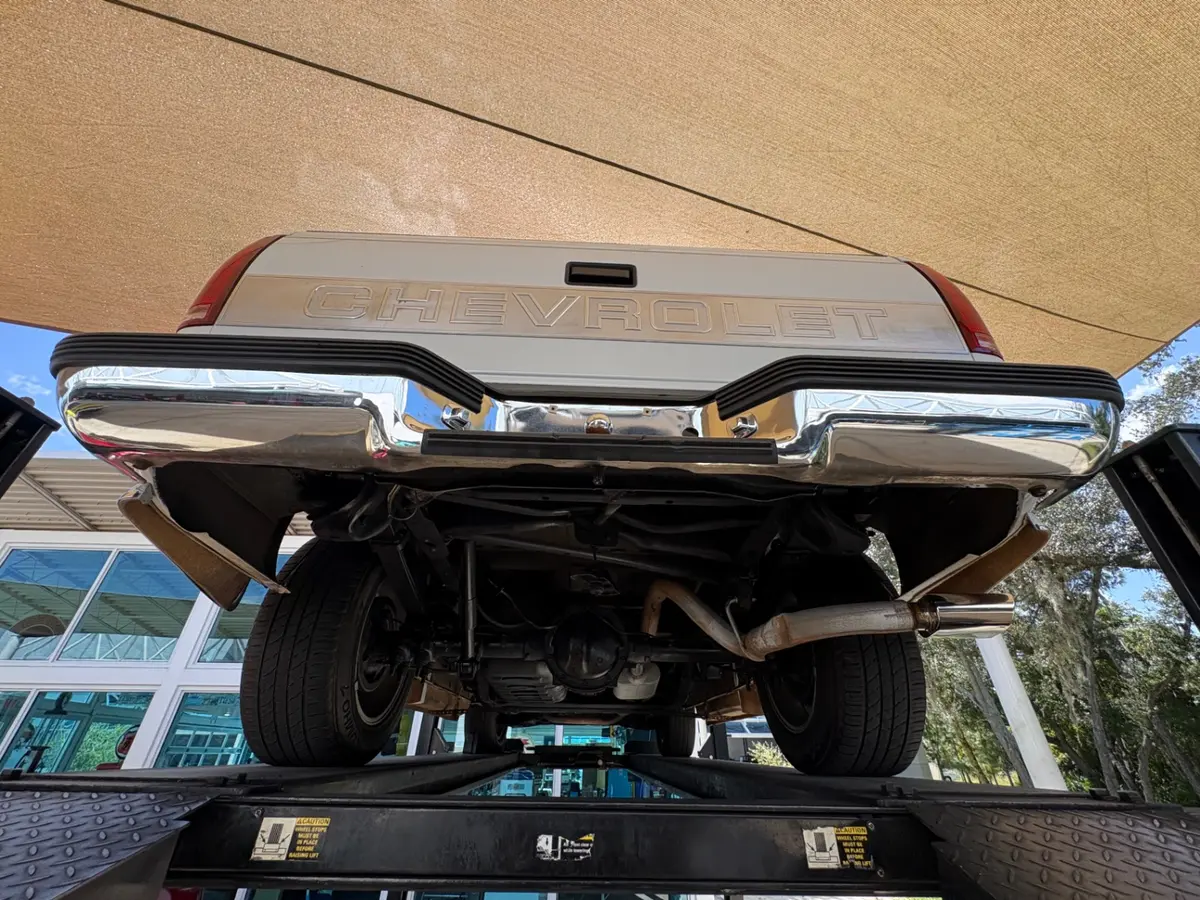 Vehicle photo 40