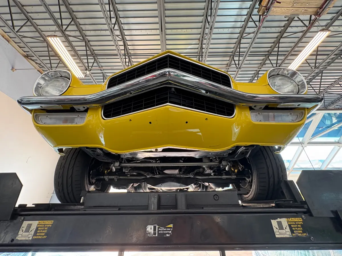 Vehicle photo 50