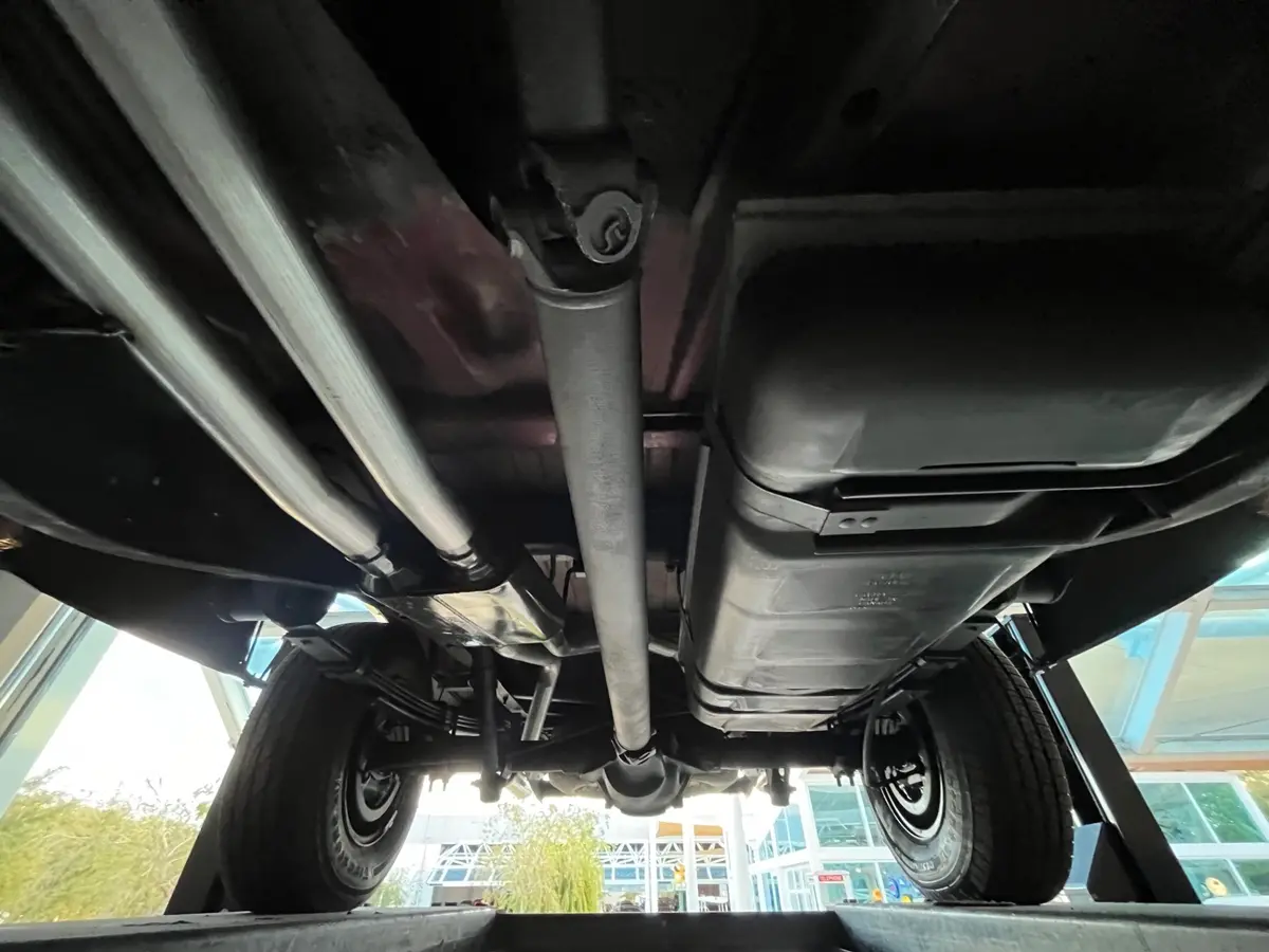 Vehicle photo 57