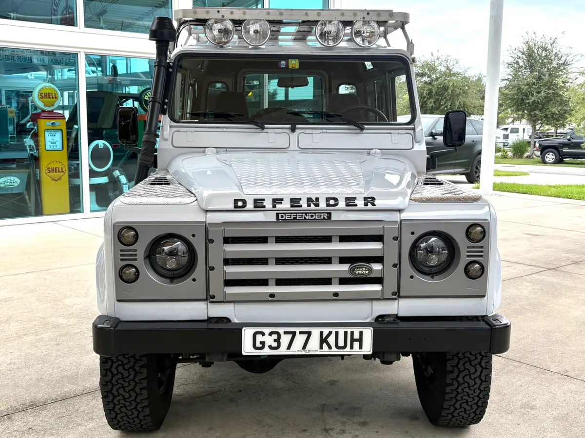 Vehicle photo 2