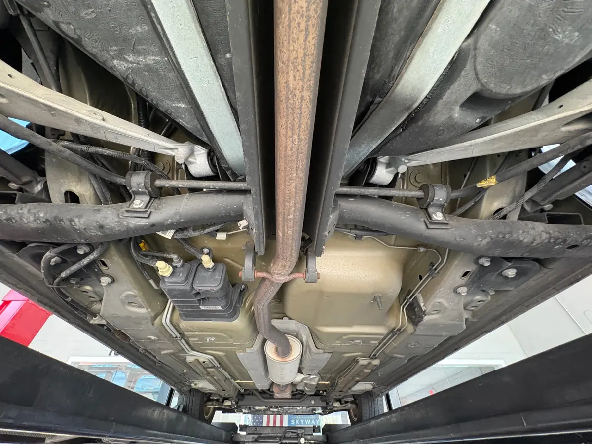Vehicle photo 51