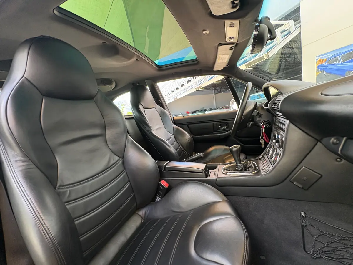 Vehicle photo 40