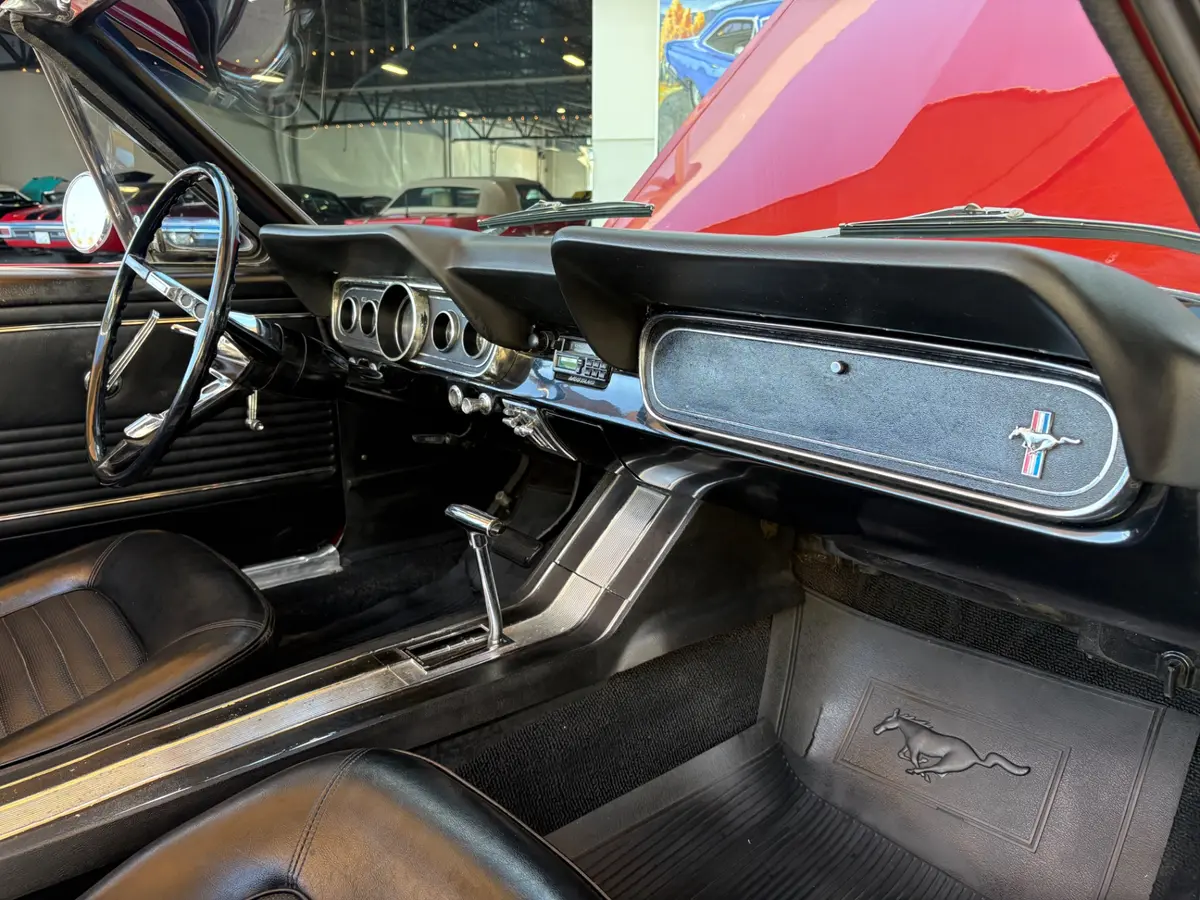 Vehicle photo 39