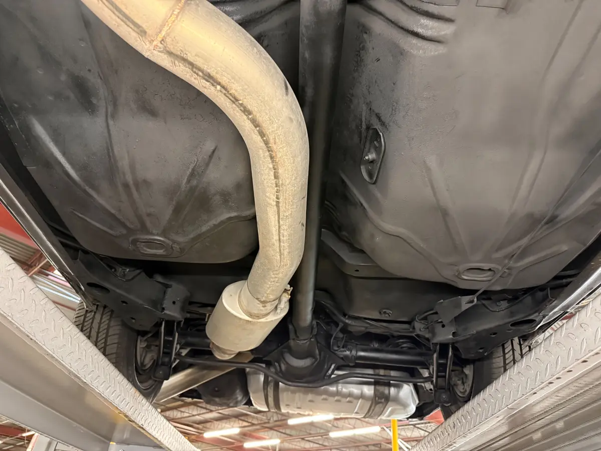 Vehicle photo 38