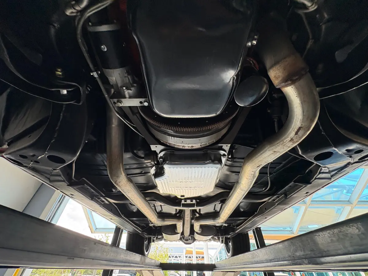 Vehicle photo 62
