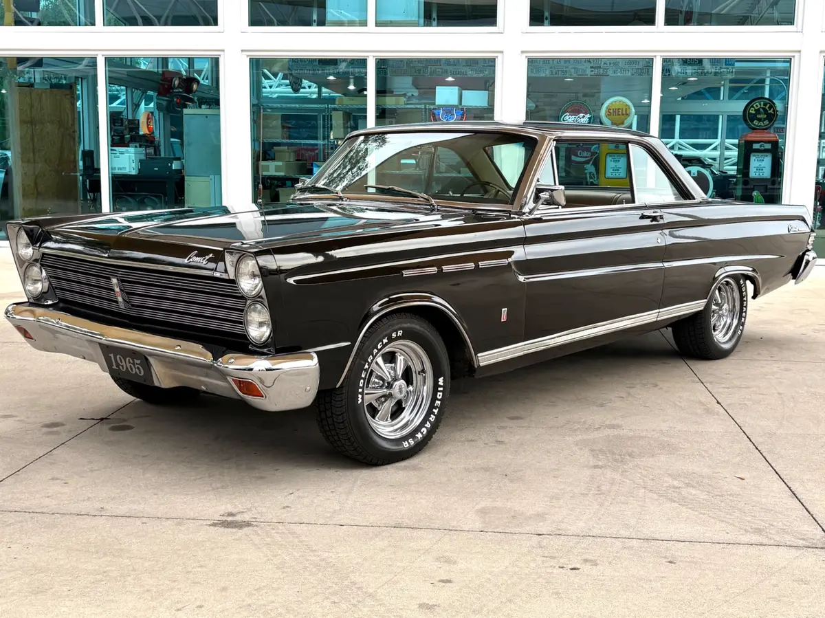 Vehicle photo 11