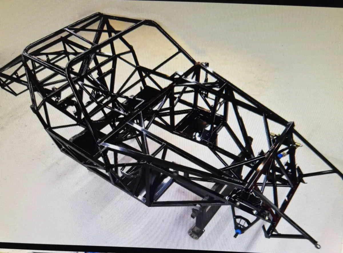 Vehicle photo 26